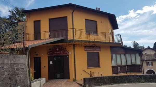 negozio in vendita a Laveno-Mombello in zona Cerro
