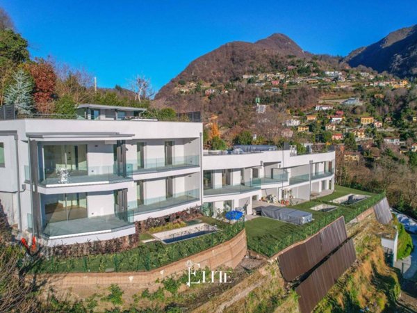 appartamento in vendita a Laveno-Mombello in zona Laveno