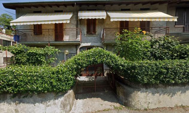 casa indipendente in vendita a Laveno-Mombello