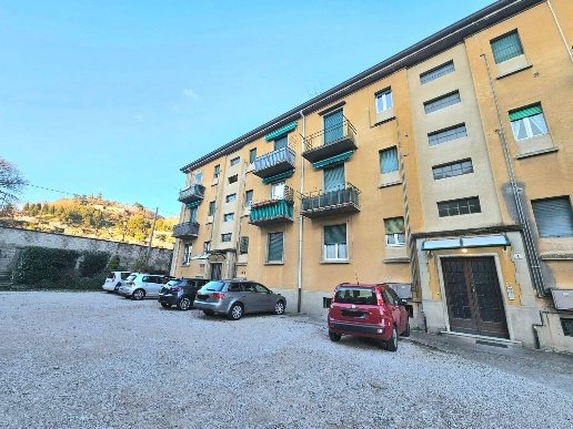 appartamento in vendita a Laveno-Mombello in zona Monteggia