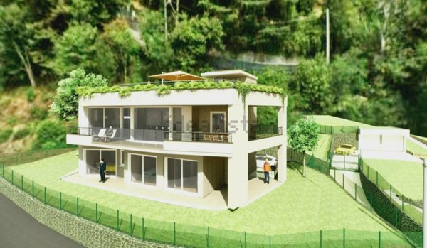 casa indipendente in vendita a Laveno-Mombello in zona Laveno