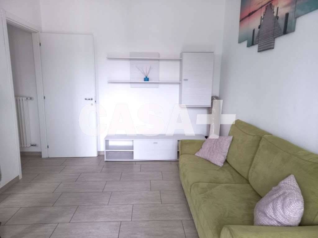 appartamento in vendita a Laveno-Mombello in zona Laveno