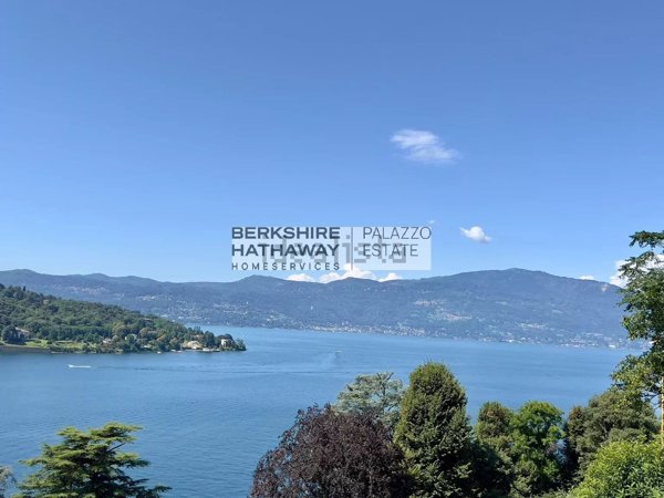 appartamento in vendita a Laveno-Mombello