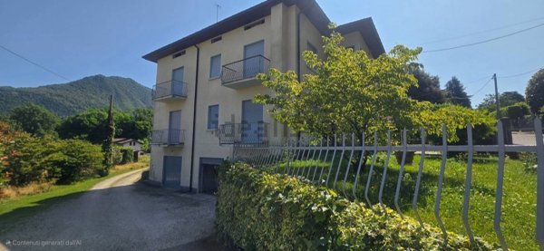 appartamento in vendita a Laveno-Mombello