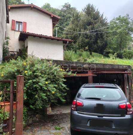 casa indipendente in vendita a Laveno-Mombello