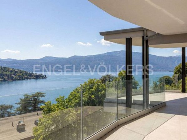 appartamento in vendita a Laveno-Mombello