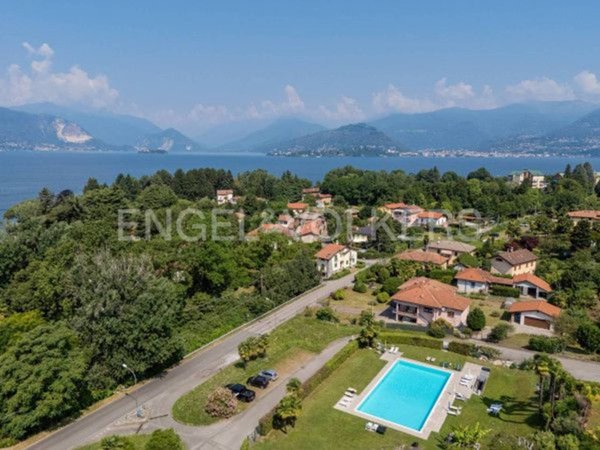 casa indipendente in vendita a Laveno-Mombello in zona Cerro