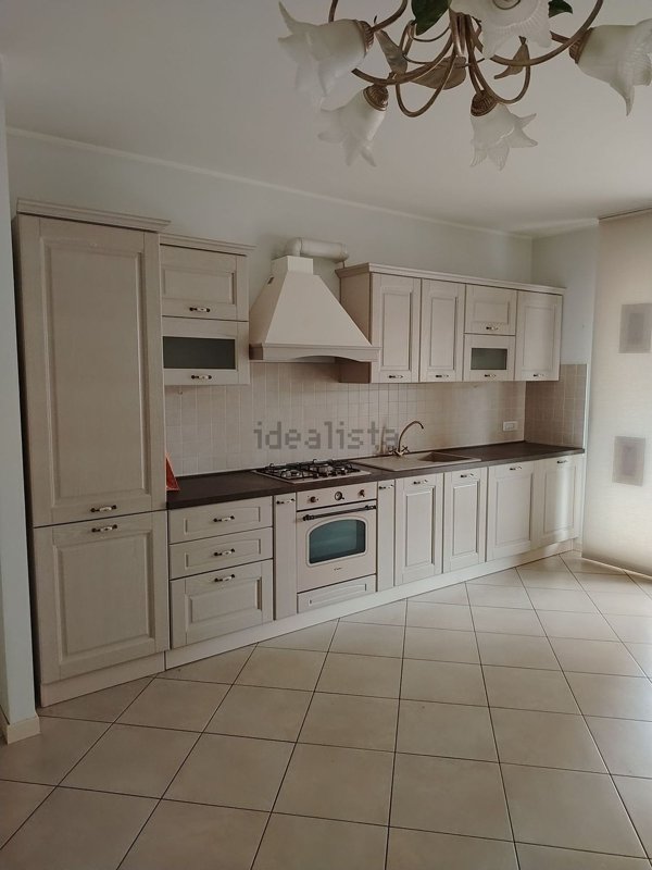 appartamento in vendita a Laveno-Mombello