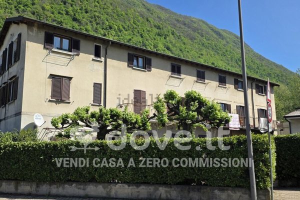 appartamento in vendita a Laveno-Mombello