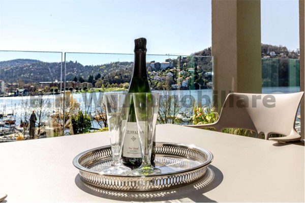 appartamento in vendita a Laveno-Mombello in zona Laveno