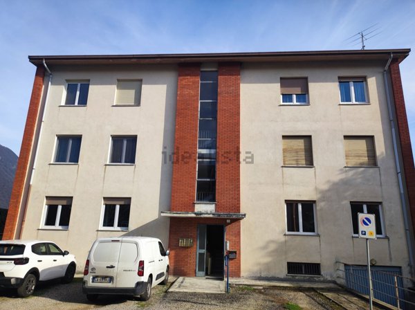 appartamento in vendita a Laveno-Mombello
