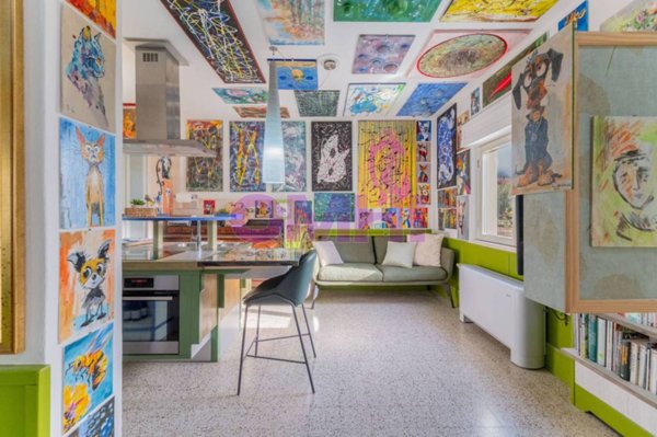 casa indipendente in vendita a Laveno-Mombello in zona Laveno