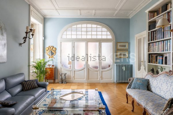 appartamento in vendita a Laveno-Mombello in zona Laveno