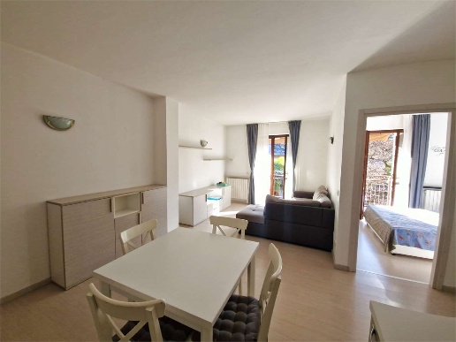 appartamento in vendita a Laveno-Mombello in zona Cerro