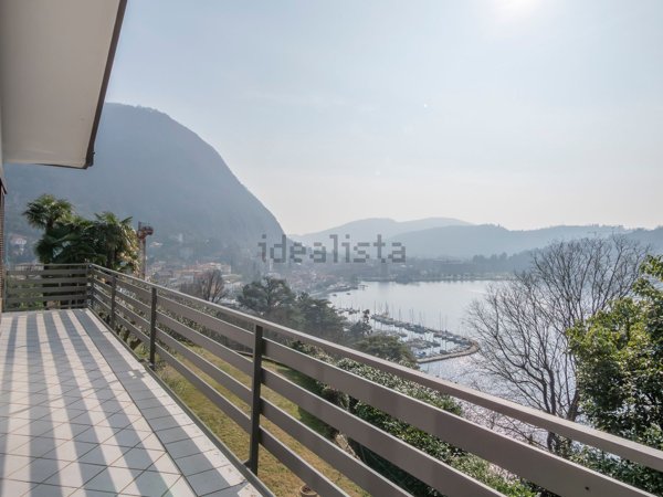 casa indipendente in vendita a Laveno-Mombello in zona San Michele
