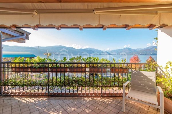 casa indipendente in vendita a Leggiuno