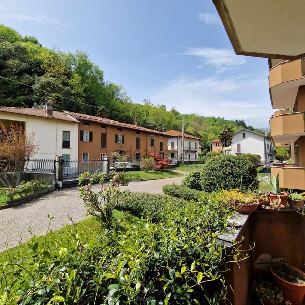 appartamento in vendita a Leggiuno