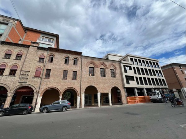 appartamento in vendita a Leggiuno in zona Reno