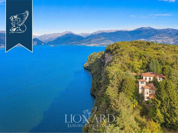 villa in vendita a Leggiuno in zona Cellina