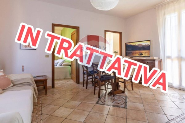 appartamento in vendita a Leggiuno in zona Reno