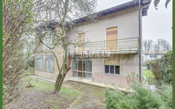 appartamento in vendita a Leggiuno