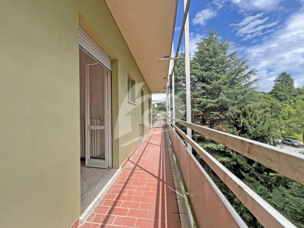 appartamento in vendita a Leggiuno in zona Reno