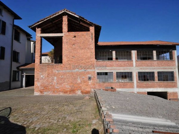 casa indipendente in vendita a Leggiuno in zona Cellina
