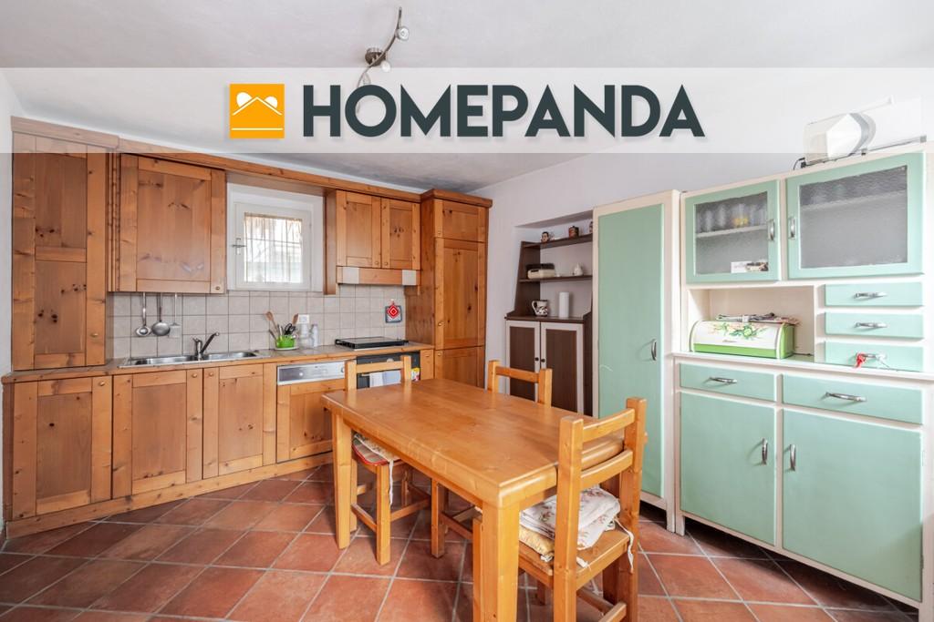 casa indipendente in vendita a Leggiuno