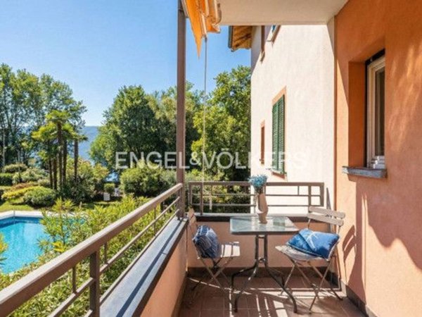 appartamento in vendita a Leggiuno in zona Arolo