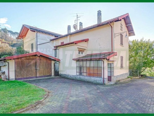 appartamento in vendita a Leggiuno