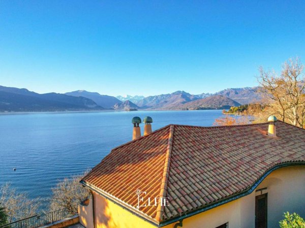 casa indipendente in vendita a Leggiuno in zona Reno