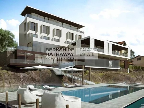 negozio in vendita a Leggiuno