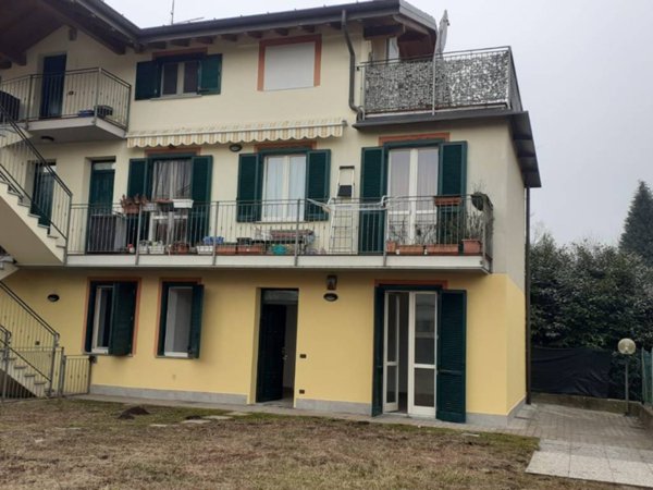 appartamento in vendita a Leggiuno