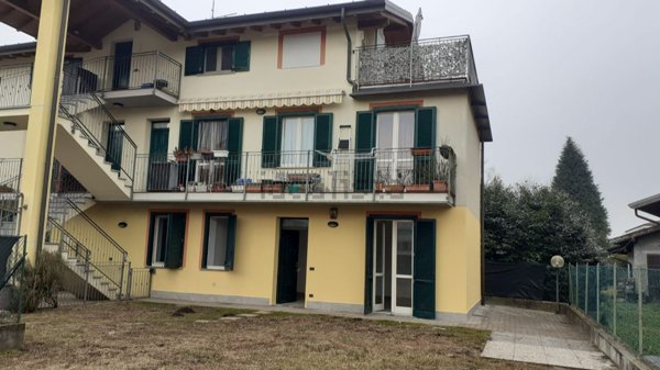 appartamento in vendita a Leggiuno