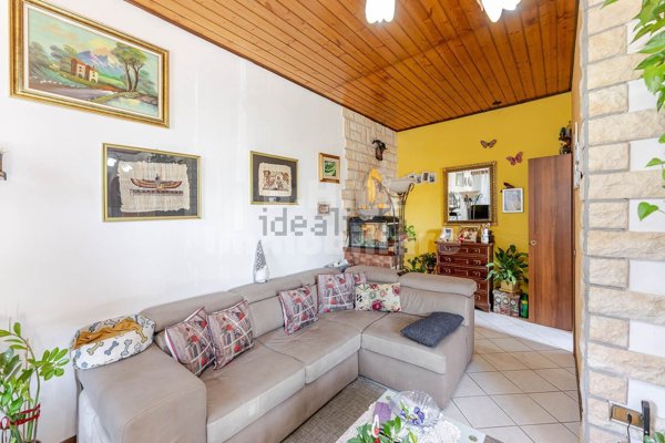 appartamento in vendita a Leggiuno