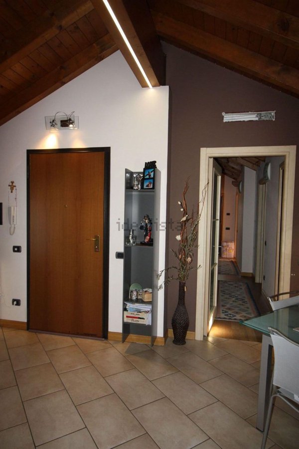 appartamento in vendita a Leggiuno