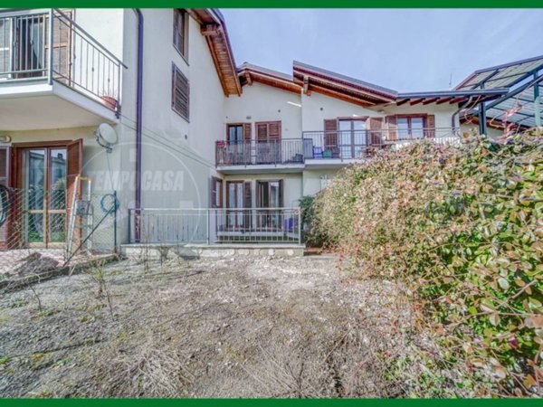 appartamento in vendita a Leggiuno