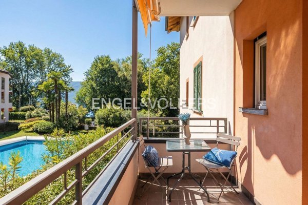 appartamento in vendita a Leggiuno in zona Arolo