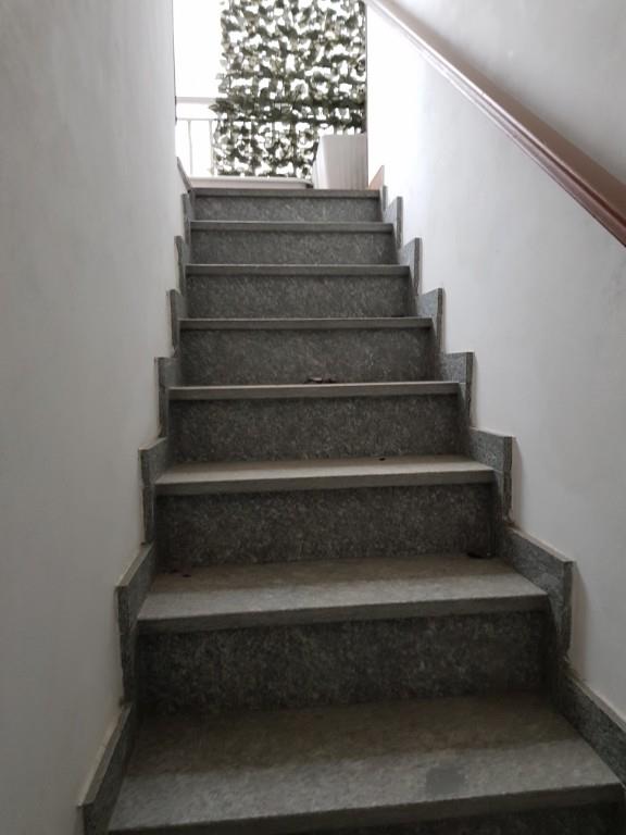 appartamento in vendita a Leggiuno in zona Cellina