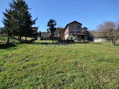 casa indipendente in vendita a Leggiuno in zona Cellina