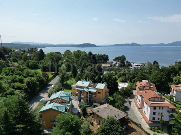 appartamento in vendita a Leggiuno