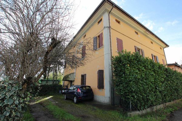 casa indipendente in vendita a Leggiuno in zona Reno