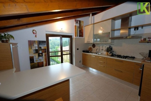 appartamento in vendita a Leggiuno