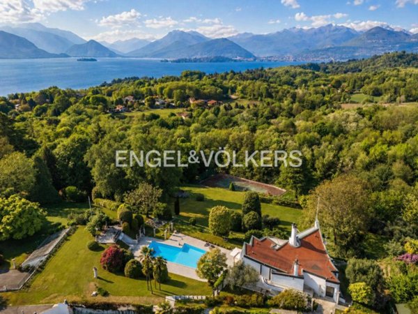 casa indipendente in vendita a Leggiuno in zona Mirasole