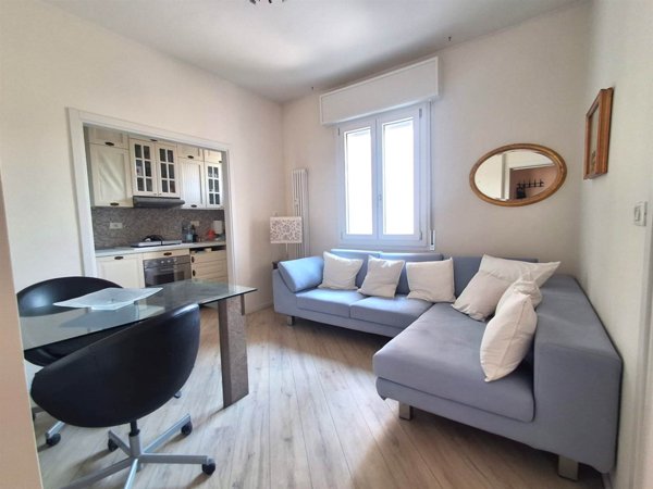 appartamento in vendita a Leggiuno in zona Reno