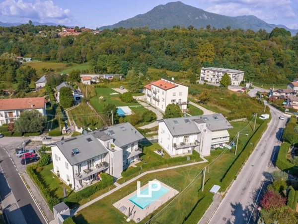 appartamento in vendita a Leggiuno