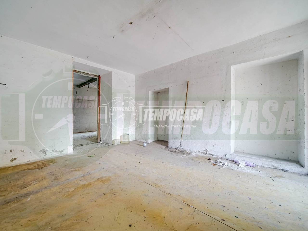 appartamento in vendita a Leggiuno