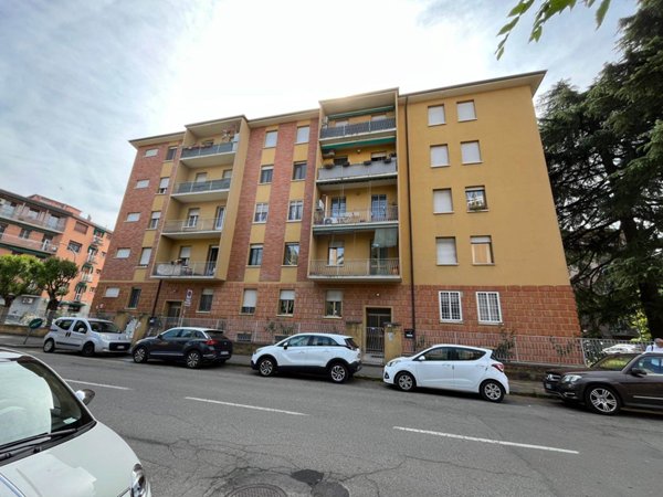 appartamento in vendita a Leggiuno in zona Reno