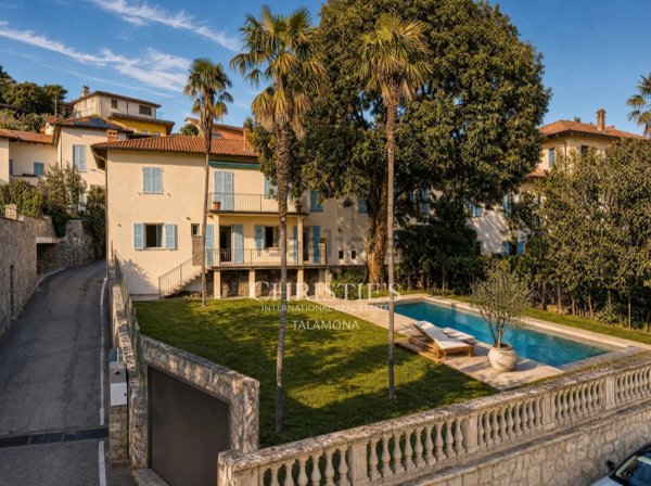 appartamento in vendita a Leggiuno in zona Arolo