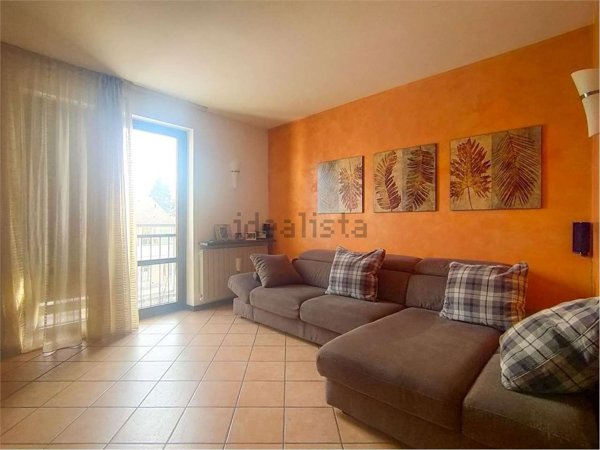 appartamento in vendita a Lonate Ceppino